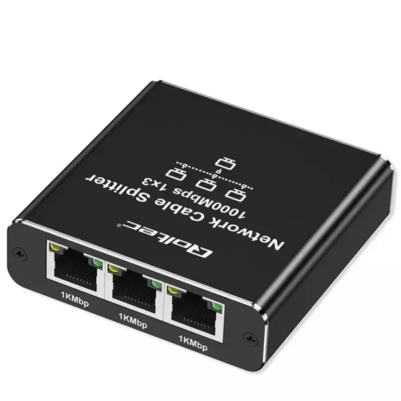 Splitter Ethernet QOLTEC 52294 1x3 RJ45 con ingresso alimentazione USB-C
