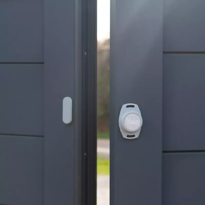 Accessorio apriporta garage Yale Smart Opener Wireless Bluetooth, nero/grigio, 50×50×32 mm