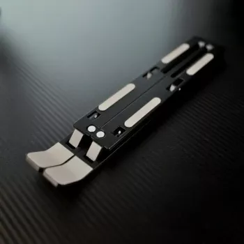 Supporto per laptop SAVIO PB-05 regolabile in altezza portatile — SAVIO PB-05