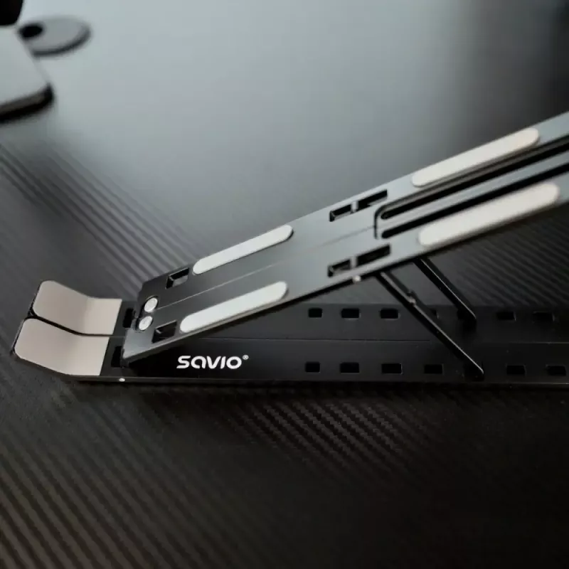 Supporto per laptop SAVIO PB-05 regolabile in altezza portatile — SAVIO PB-05