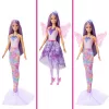 Bambola Barbie set moda fantasy con accessori, tra cui coda da sirena, ali da fata e collane
