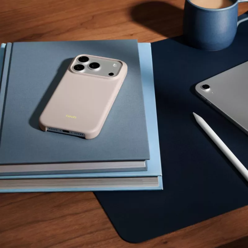 APPLE Beats iPhone 17 Pro - custodia con MagSafe e controllo fotocamera - Lime Stone