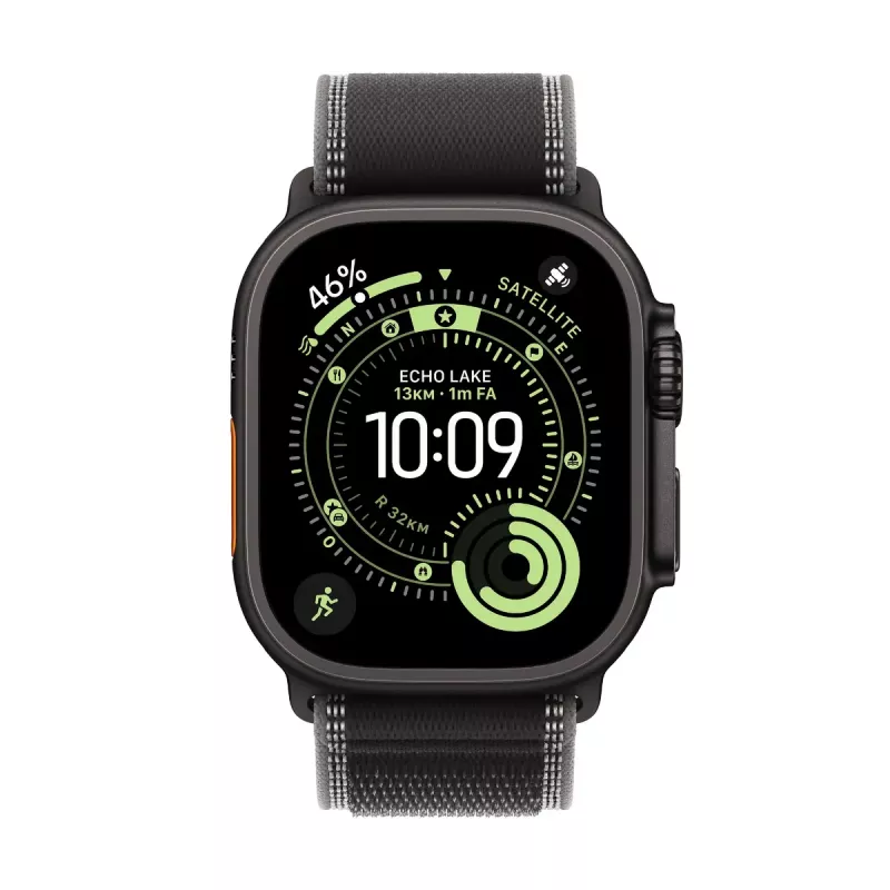 Apple Watch Ultra 3 GPS + Cellular 49 mm cassa in titanio nero con cinturino Trail Loop nero/carbone – M/L