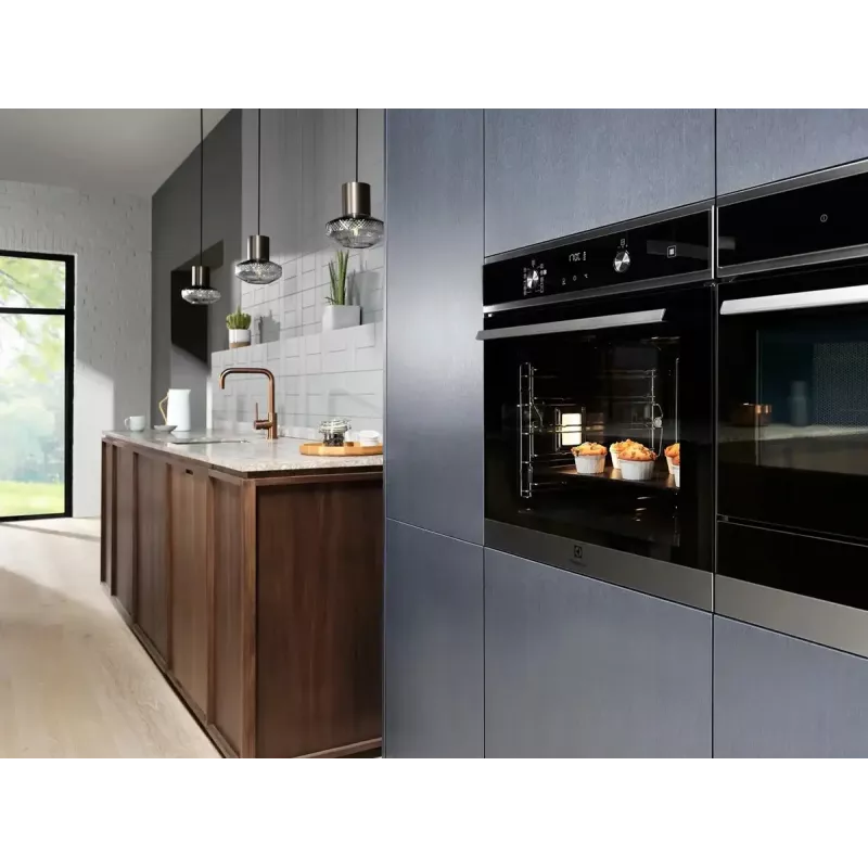 Forno da incasso Electrolux EOD6F77WZ SteamBake 600, 72 L, pulizia catalitica, A+