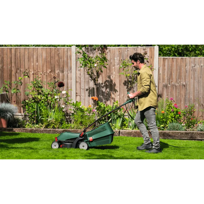 Tosaerba elettrico Bosch UniversalRotak 34-405, 1300 W, larghezza di taglio 34 cm