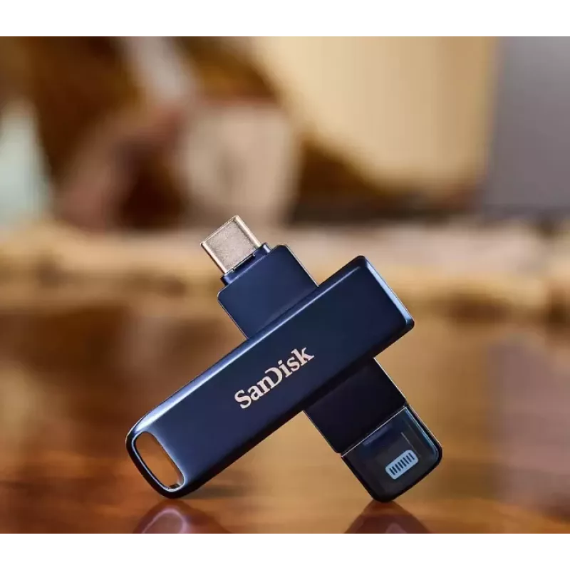 WESTERN DIGITAL SanDisk Phone Drive per iPhone - 128 GB chiavetta USB - USB-C/Lightning - Metallic Sky blu