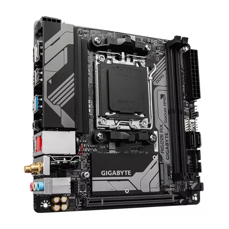 Scheda madre GIGABYTE A620I AX, AMD A620, socket AM5, Mini-ITX