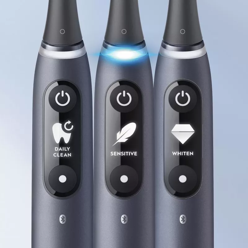 Spazzolino elettrico Oral-B iO adulti rotante nero