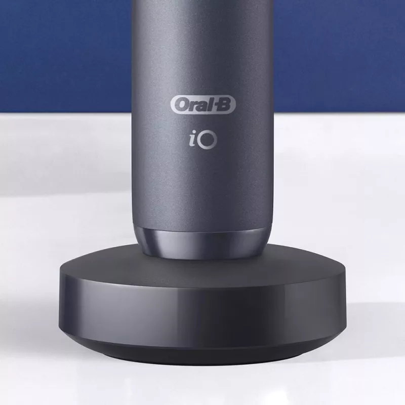 Spazzolino elettrico Oral-B iO adulti rotante nero