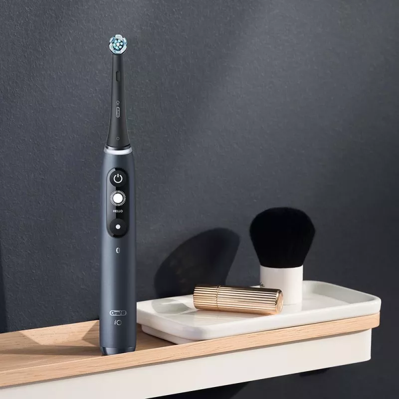 Spazzolino elettrico Oral-B iO adulti rotante nero