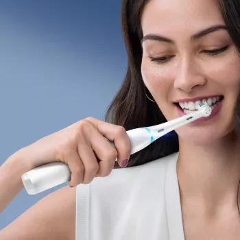 Spazzolino elettrico Oral-B iO adulto spazzolino rotante bianco