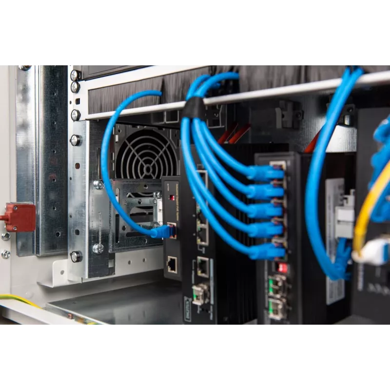 Supporto per guida DIN DIGITUS, 4U, 178 x 483 x 223 mm, zincato, incl. guida DIN, profondità e altezza variabili
