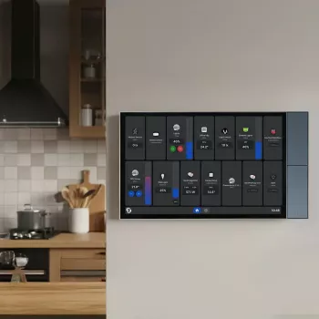 Pannello di controllo a parete Shelly Wall Display XL — touchscreen capacitivo 10,1