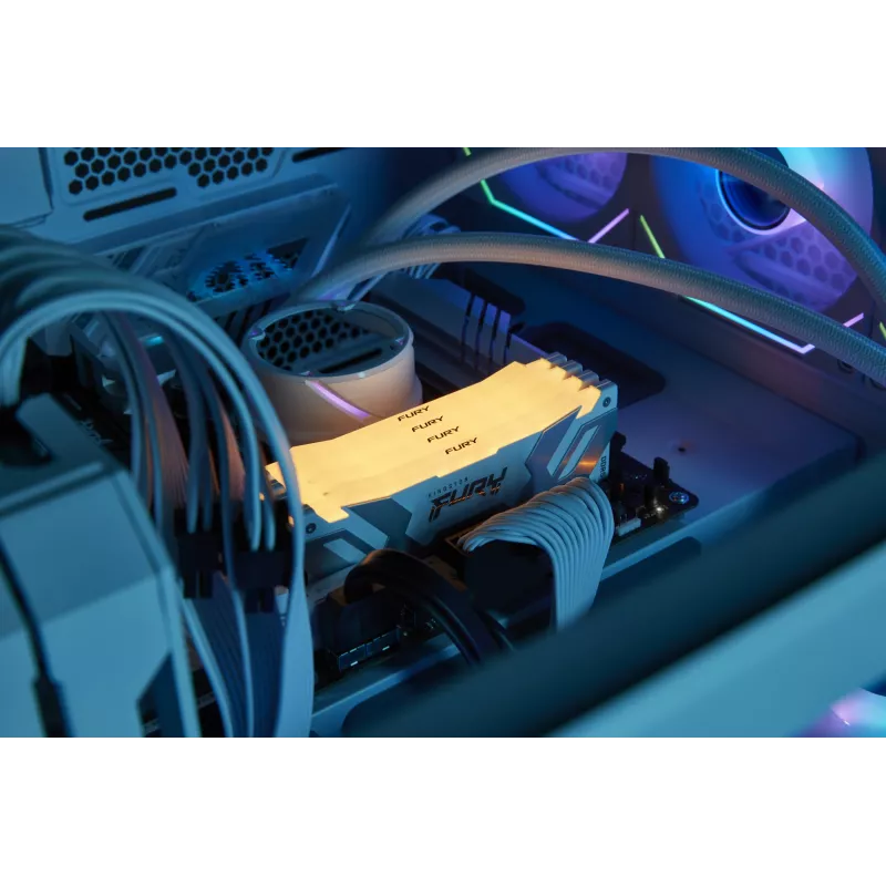Kingston Technology FURY 64GB 6400MT/s DDR5 CL32 DIMM (Kit da 2) Renegade RGB bianco XMP