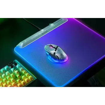 Mouse da gaming Razer Basilisk V3 Pro 35K Phantom White Edition — superficie da gaming ottimizzata per mouse ottici e laser