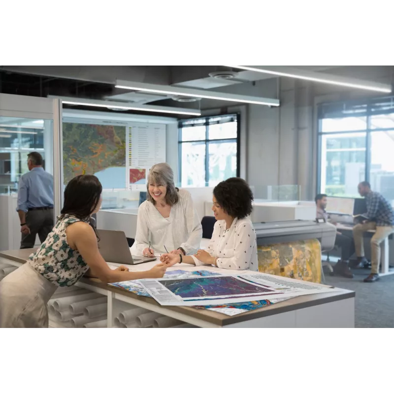 HP Designjet Z6dr 44-in Stampante PostScript con taglierina verticale
