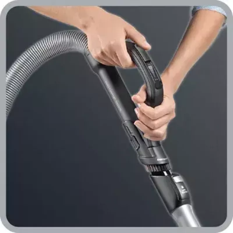 Rowenta Silence Force RO7473 Aspirapolvere con sacchetto 4,5 L a traino asciutto 400 W