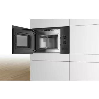 Microonde solo da incasso Bosch Serie 4 BFL520MB0 — 800 W, 20 l, manopola, nero