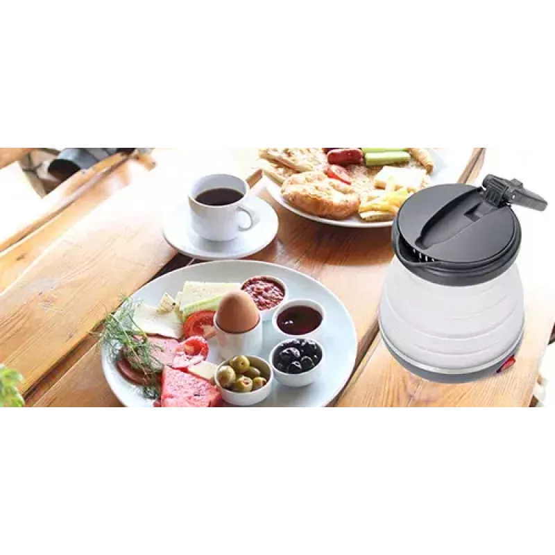 Bollitore Adler AD 1279 — 0,6 L, 750 W, corpo in plastica, controllo a pulsanti, spia luminosa