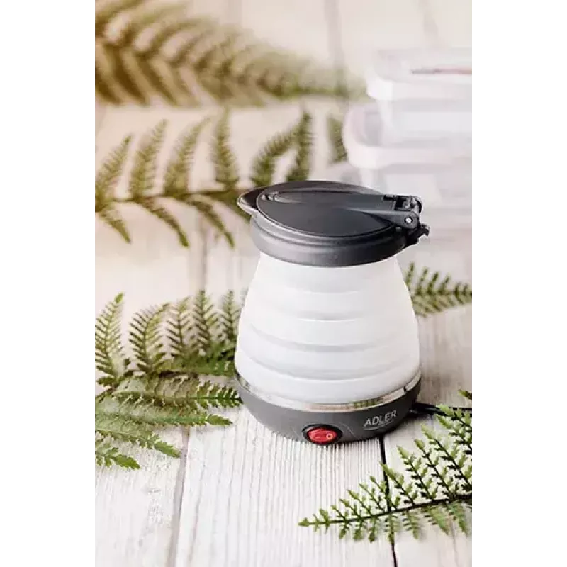 Bollitore Adler AD 1279 — 0,6 L, 750 W, corpo in plastica, controllo a pulsanti, spia luminosa