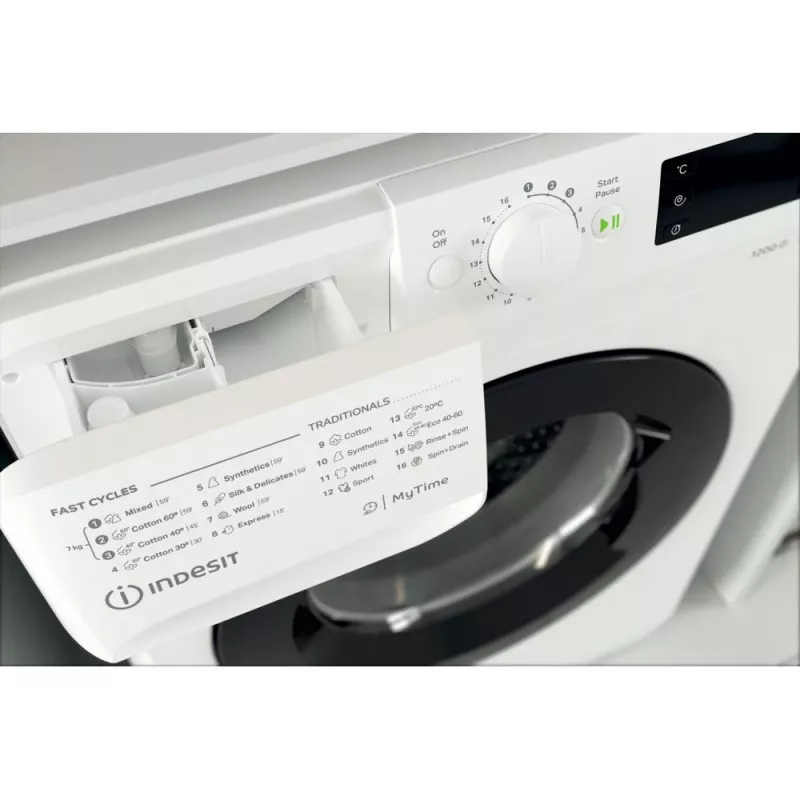 Lavatrice Indesit MTWE 71252 WK EE a carica frontale 7 kg 1151 giri/min bianco