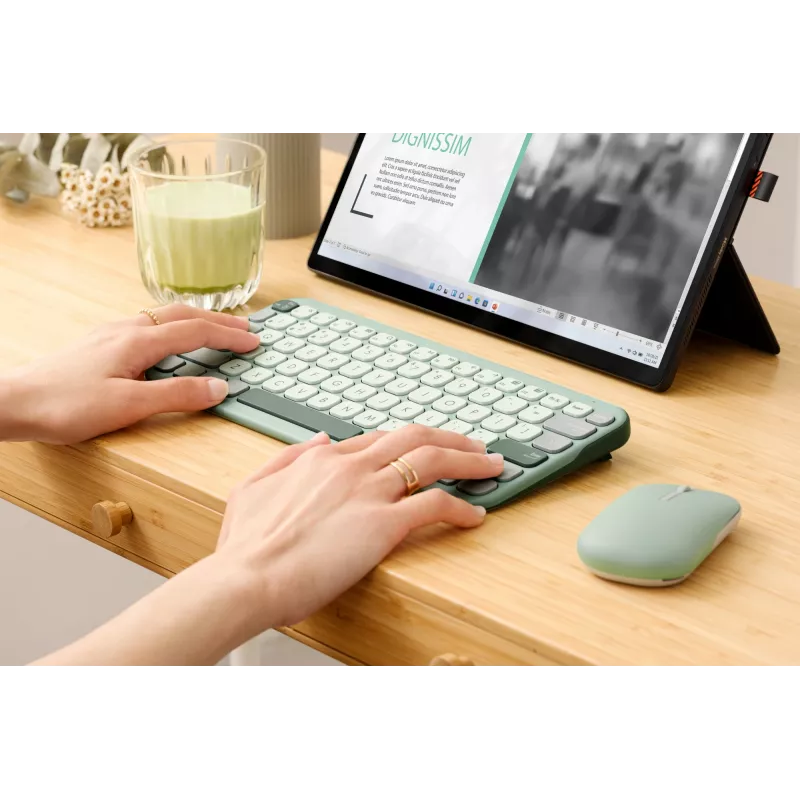 Tastiera wireless Bluetooth ASUS Marshmallow KW100 — layout US International, design compatto