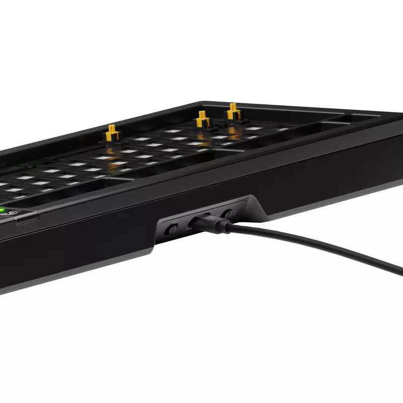 Glorious GMMK 3 Pro 75% tastiera gaming barebone GLO-KB-GMMK3-PRO-75-BB-W-BLK-US, cablata, layout ANSI US, nera