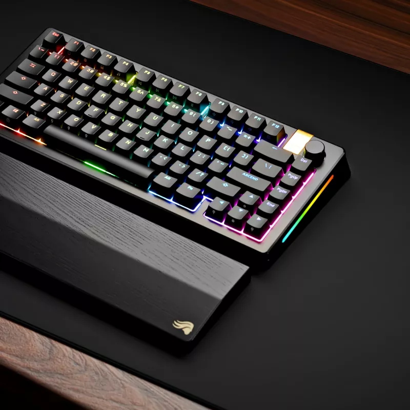 Glorious GMMK 3 Pro HE tastiera da gaming wireless 75%, preassemblata, switch Fox HE, ANSI US, nera