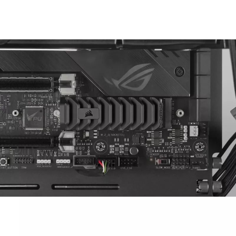 SSD CORSAIR - 1 TB - M.2 NVMe PCI-E Gen. 4 x4 MP600 Pro Xt