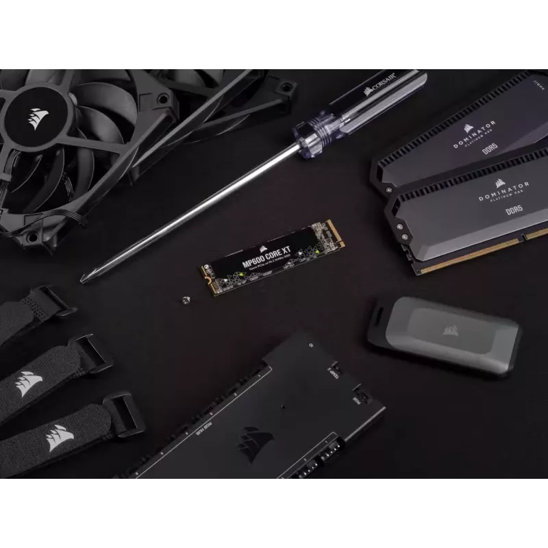 SSD CORSAIR - 4TB - MP600 Core Xt PCI-E 4.0 (gen4) x4 NVMe M.2