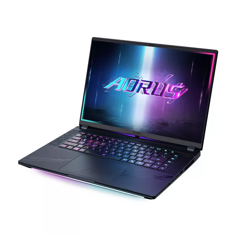 Laptop GIGABYTE AORUS MASTER 16 40,6 pollici Intel Core Ultra 9 32GB 2TB NVIDIA RTX 5080 Windows 11 Pro