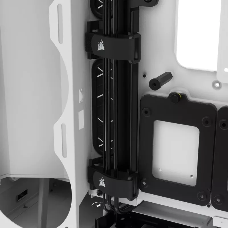 Case PC smart mid-tower ATX CORSAIR iCUE 5000X RGB - Tempered Glass - bianco