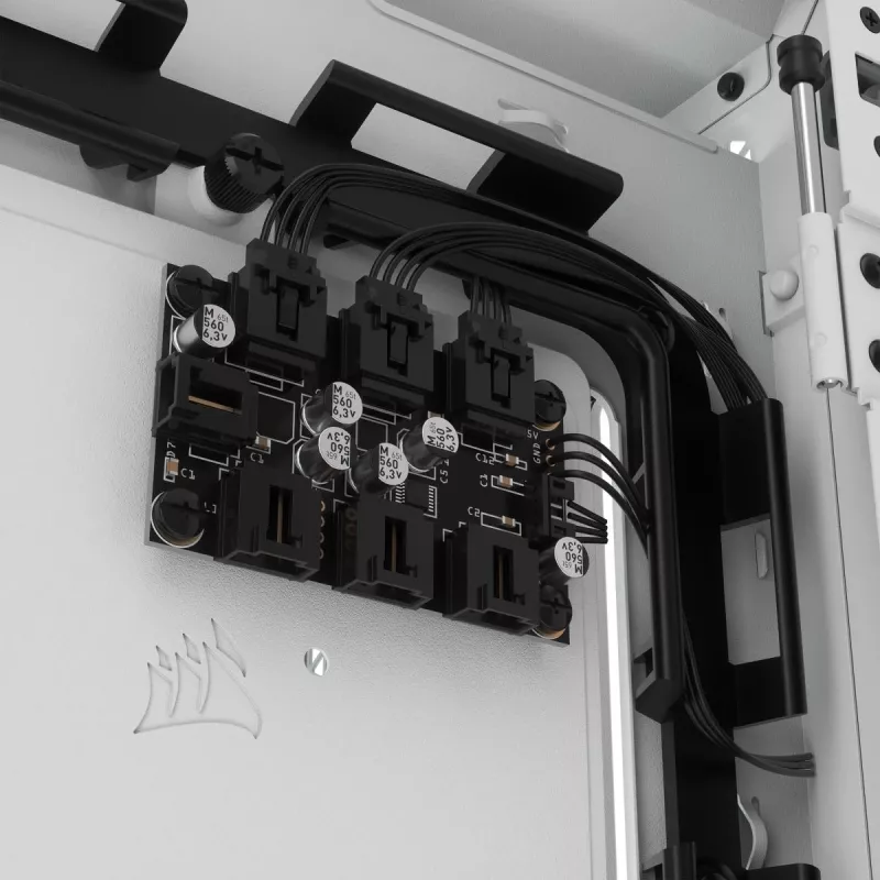 Case PC smart mid-tower ATX CORSAIR iCUE 5000X RGB - Tempered Glass - bianco