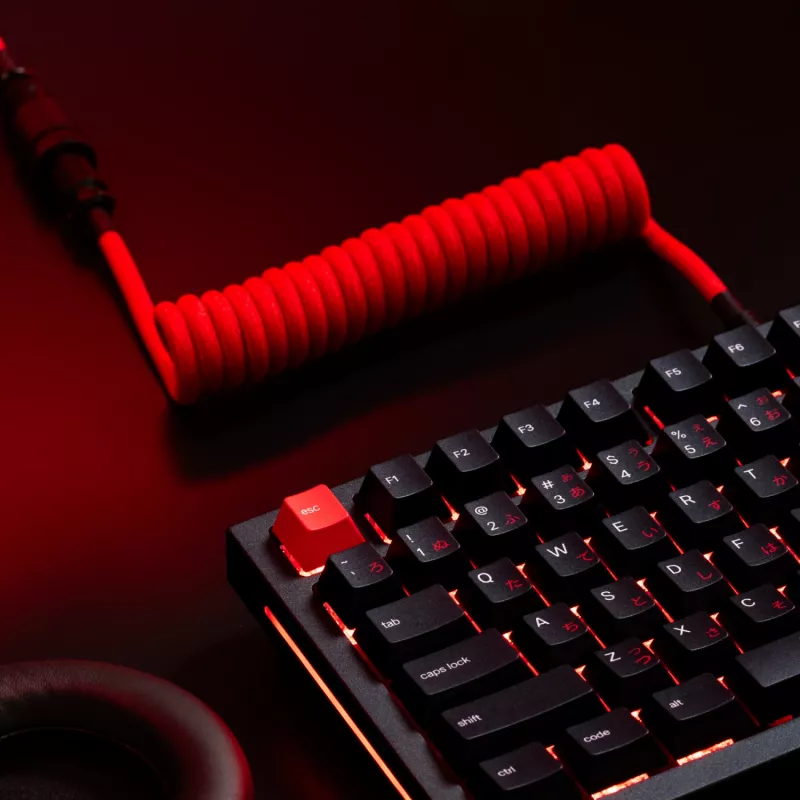 Cavo USB a spirale GLORIOUS per GMMK Crimson Red — cavo tastiera rimovibile, design a spirale