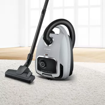 Aspirapolvere Bosch Serie 6 BGB6X330 — 600 W, HEPA 13, sacchetto 4 L, per pavimenti duri e tappeti, 6 kg, grigio/nero