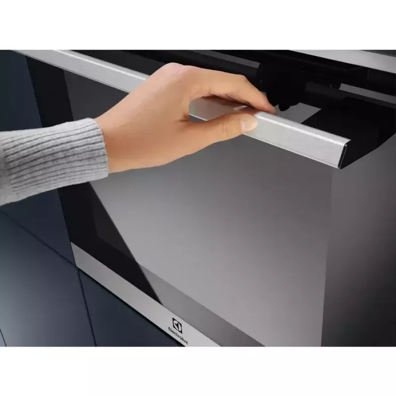 Forno elettrico da incasso Electrolux EOC6H76X — 72 L, aria calda, grill, vapore, timer digitale