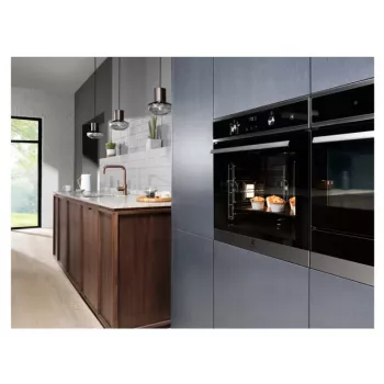 Forno elettrico da incasso Electrolux EOD4P57H — 72 L, autopulizia pirolitica, vapore e aria calda, grill 2300W, nero