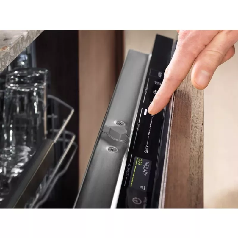 Lavastoviglie completamente integrata Electrolux QuickSelect 13 EEQ47210L — 13 coperti, 60 cm, AirDry, 8 programmi