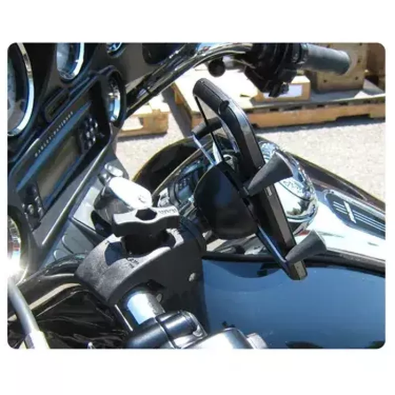 Supporto per telefono RAM Mounts X-Grip con base Low Profile Tough-Claw