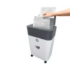 Distruggidocumenti HP OneShred Auto 100CC taglio incrociato 68 dB 22 cm bianco