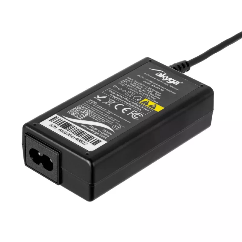 Alimentatore universale per notebook Akyga AK-NU-12 65 W, 18,5–20 V, 6 connettori intercambiabili, nero