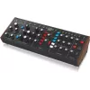 Sintetizzatore Behringer Model D nero colore case nero sorgente di alimentazione DC AC
