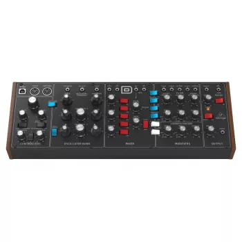Sintetizzatore Behringer Model D nero colore case nero sorgente di alimentazione DC AC