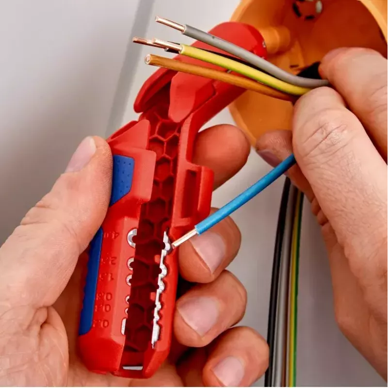 Spellacavi Knipex ErgoStrip 16 95 02 SB