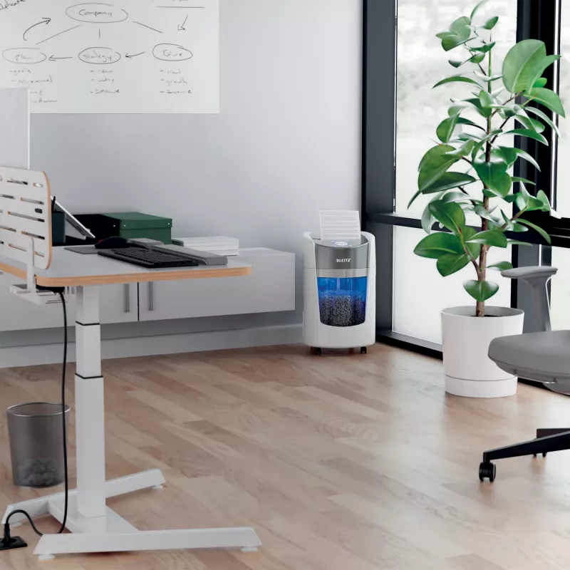 Distruggidocumenti Leitz IQ OptiMax Small Office 350 a microtaglio livello di sicurezza P5 22 L – bianco