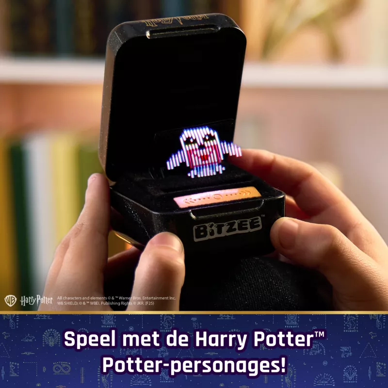 Wizarding World Harry Potter, Bitzee giocattolo interattivo con 20 personaggi, ideale per regali di Pasqua, animale domestico digitale che reagisce a scorrimento, inclinazione e tocco