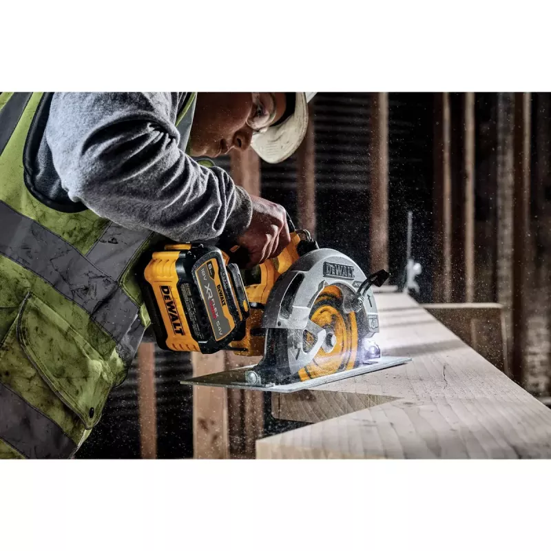 Sega circolare portatile DeWALT DCS573NT-XJ