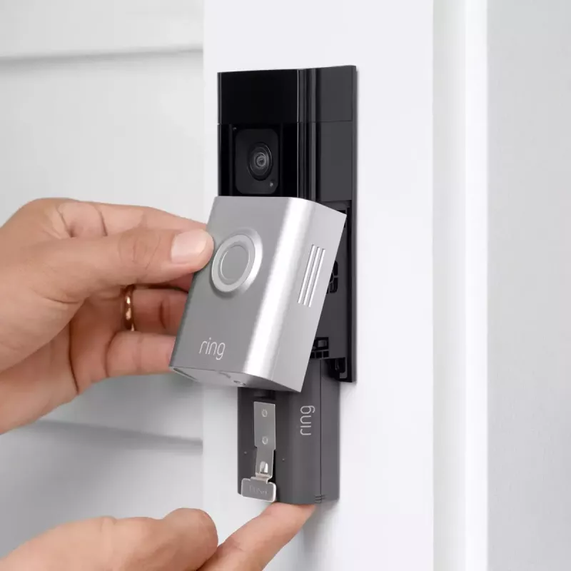 Battery Doorbell Plus Ring nero nichel