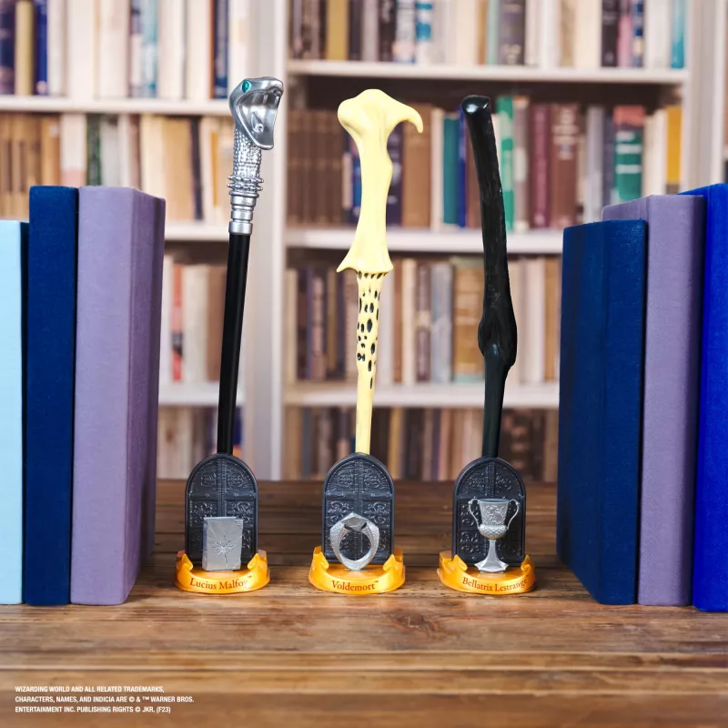Spin Master Wizarding World Harry Potter bacchetta autentica di Ron Weasley con supporto di Hogwarts, per giochi di ruolo, in plastica, dai 14 anni