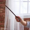Spin Master Wizarding World Harry Potter bacchetta autentica di Ron Weasley con supporto di Hogwarts, per giochi di ruolo, in plastica, dai 14 anni